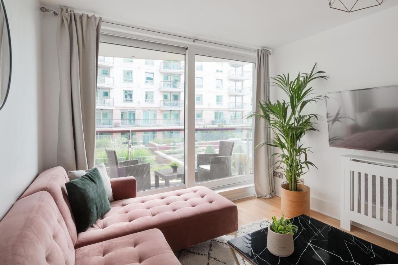 Riverside Balcony Apartments, 10 Minutes From Oxford Circus Londres Exterior foto