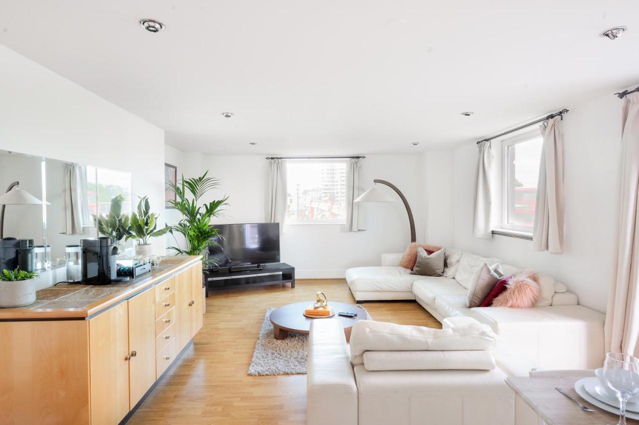 Riverside Balcony Apartments, 10 Minutes From Oxford Circus Londres Exterior foto