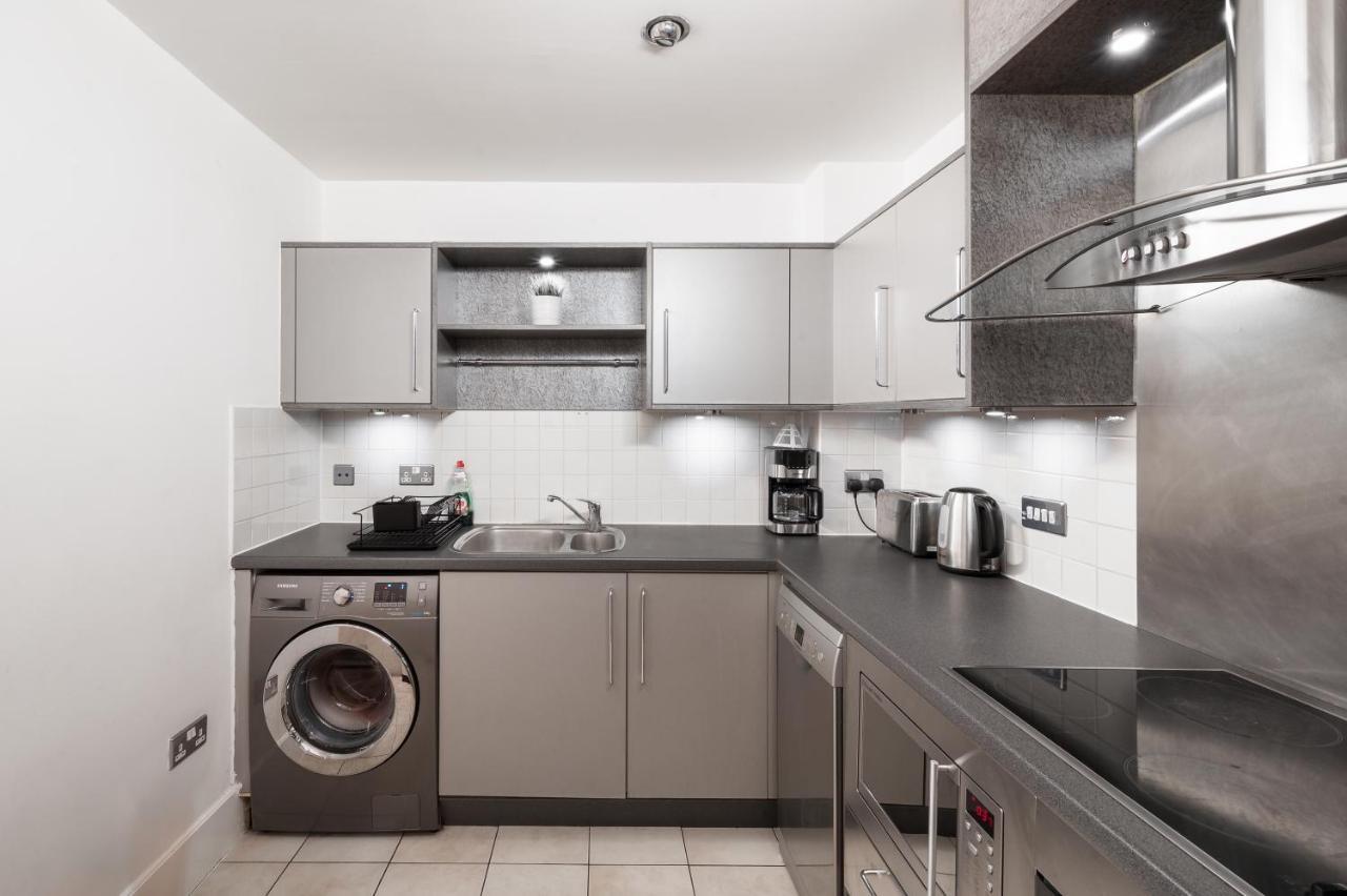 Riverside Balcony Apartments, 10 Minutes From Oxford Circus Londres Exterior foto