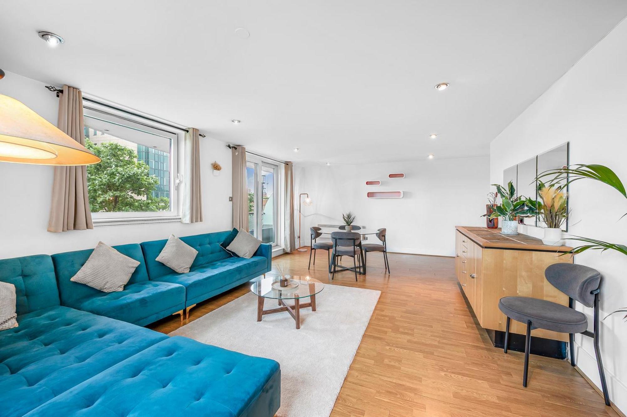 Riverside Balcony Apartments, 10 Minutes From Oxford Circus Londres Exterior foto