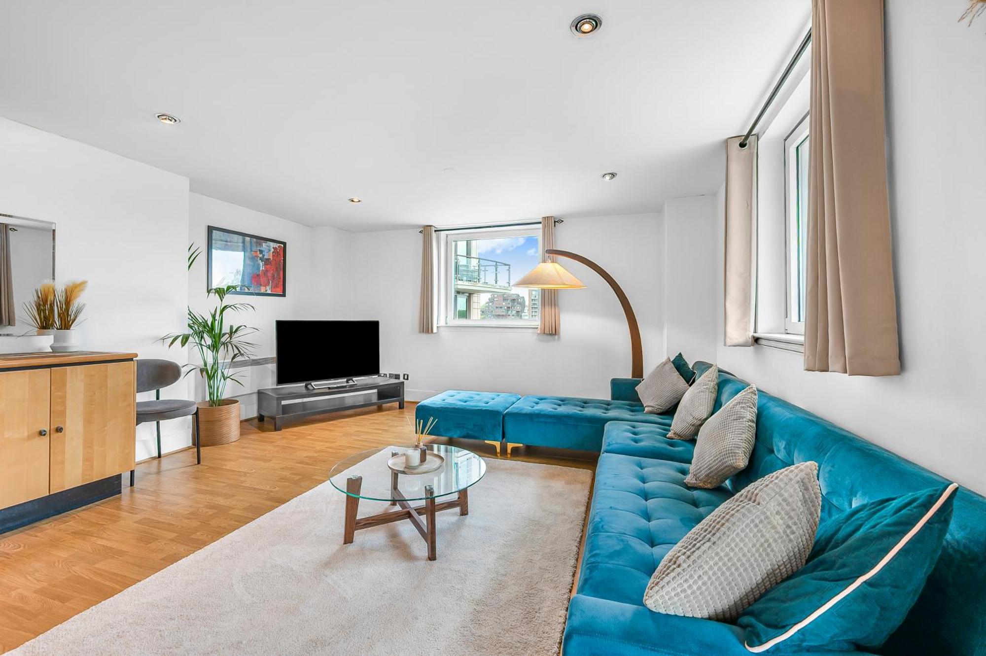 Riverside Balcony Apartments, 10 Minutes From Oxford Circus Londres Exterior foto
