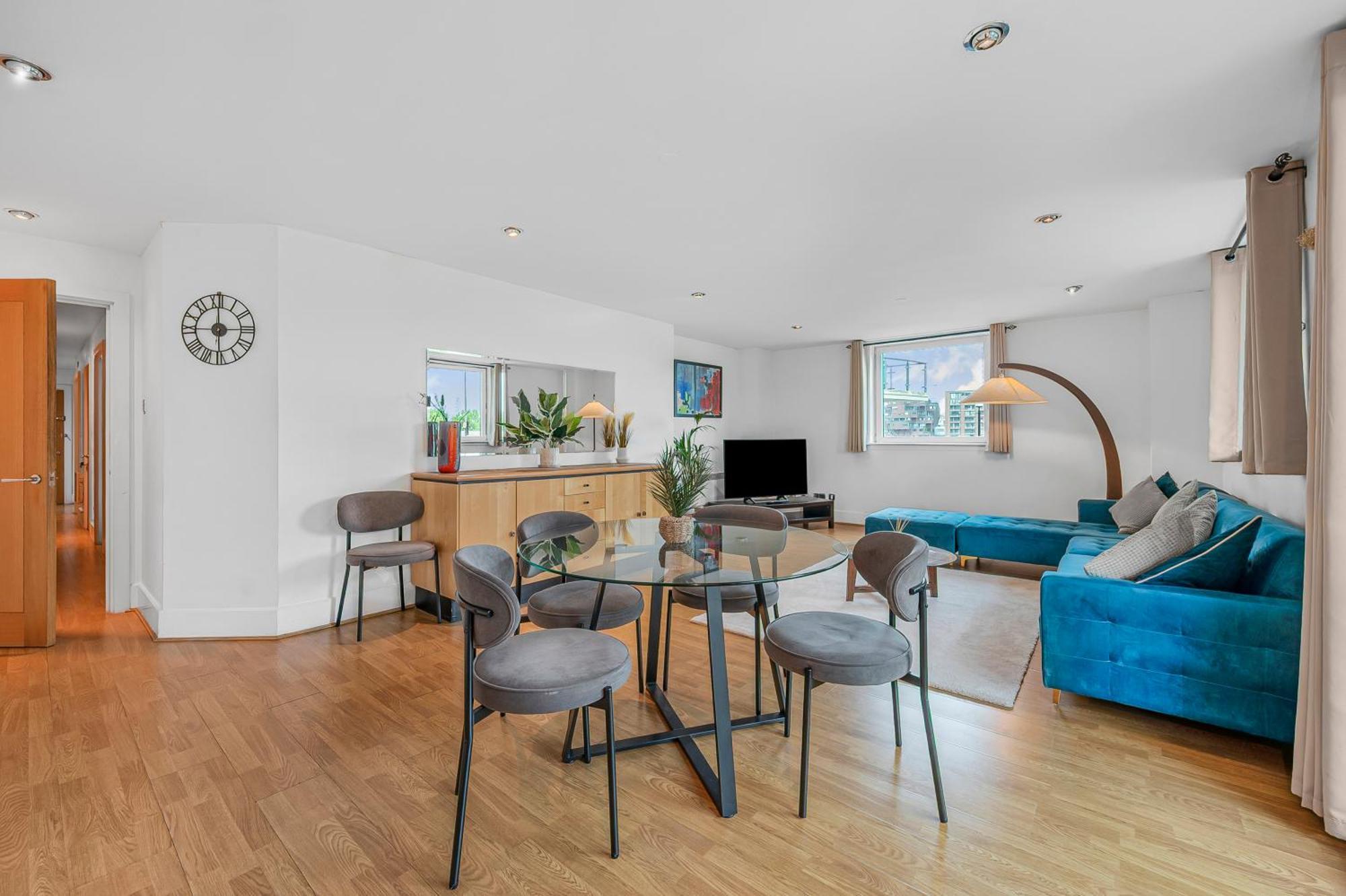 Riverside Balcony Apartments, 10 Minutes From Oxford Circus Londres Exterior foto